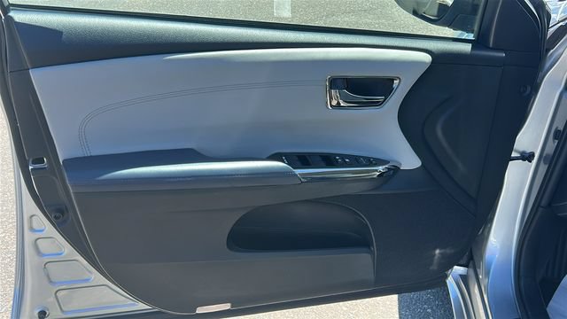 Used 2015 Toyota Avalon XLE Premium FWD image 16