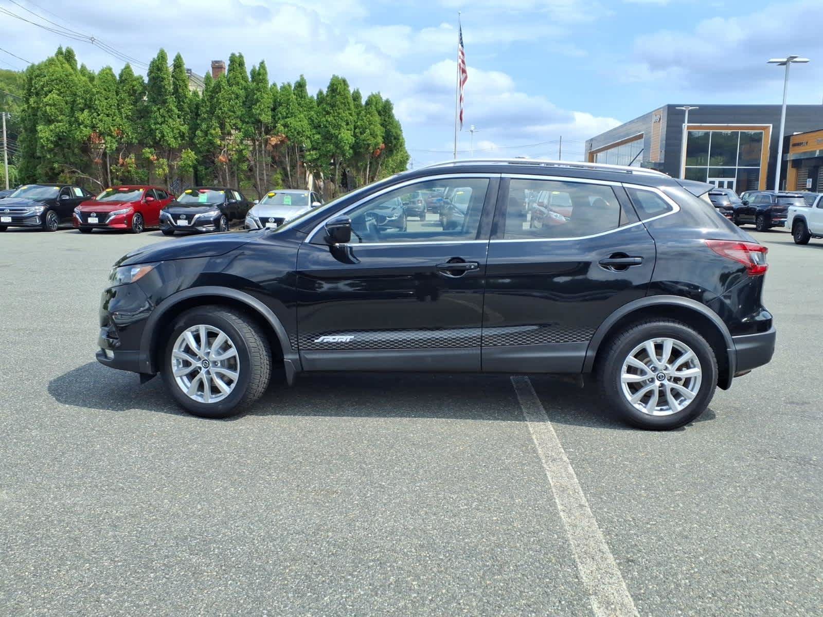 Certified 2020 Nissan Rogue Sport SV w/ All-Weather Package AWD/4WD image 8