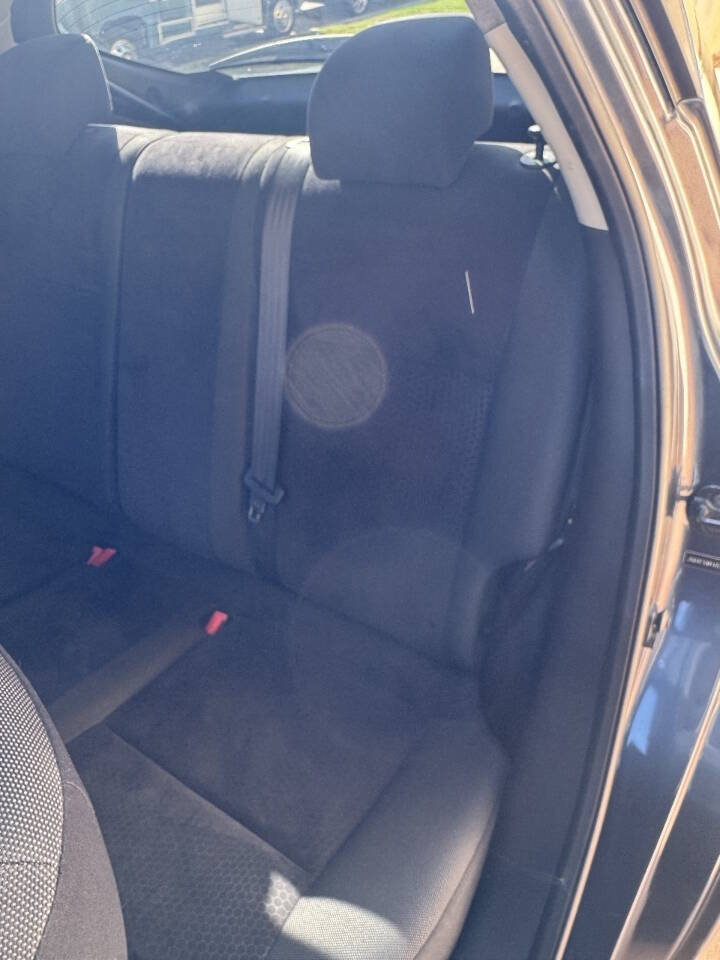 Used 2011 Nissan Juke SV FWD image 12