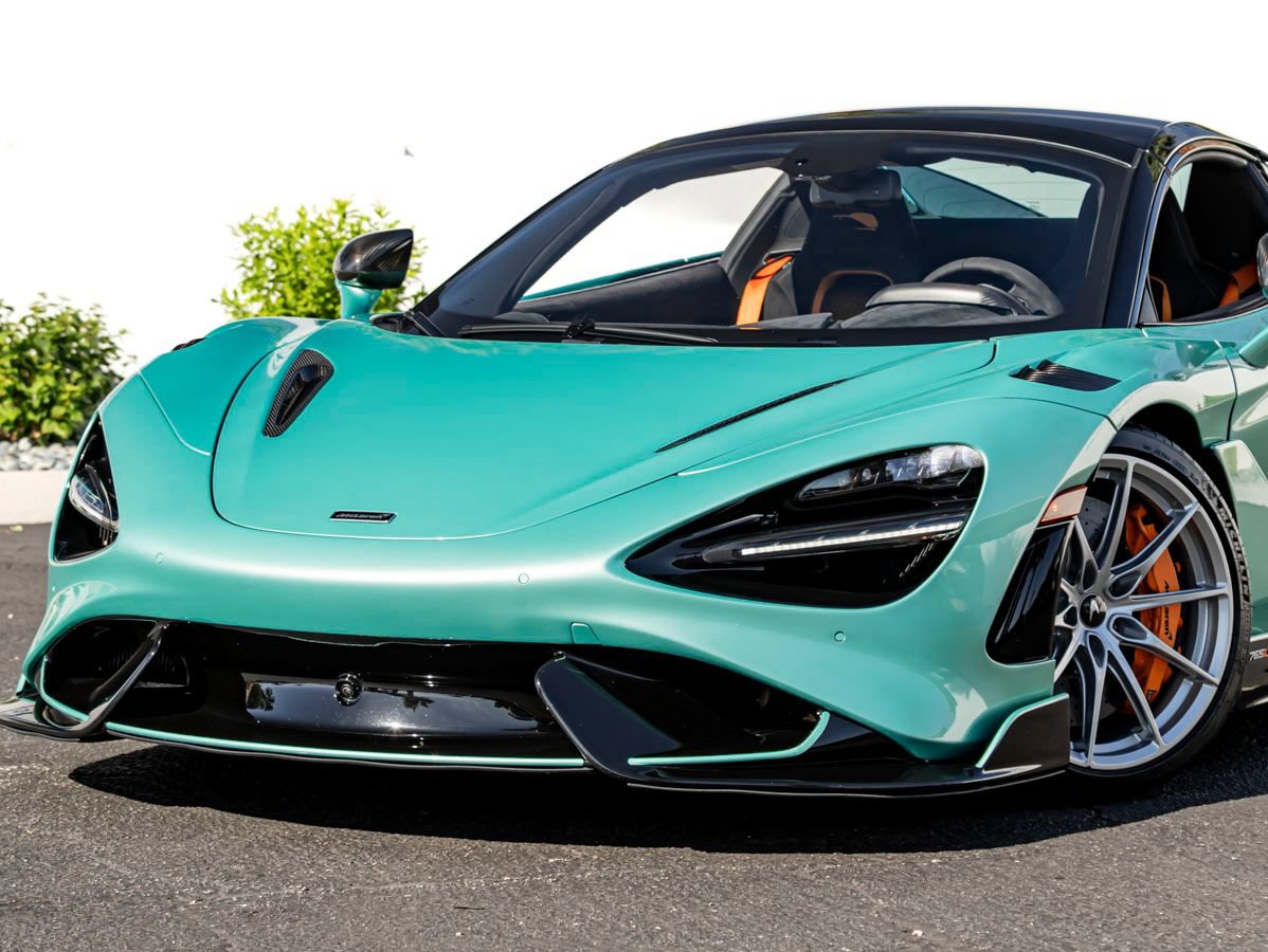 Used 2022 McLaren 765LT RWD image 3