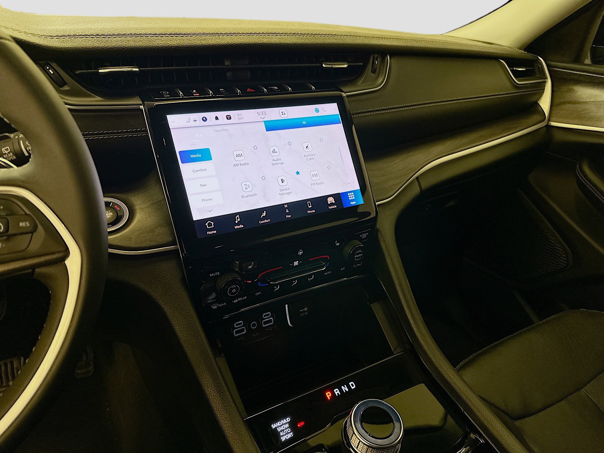 Used 2023 Jeep Grand Cherokee Limited w/ Black Appearance Package image 26