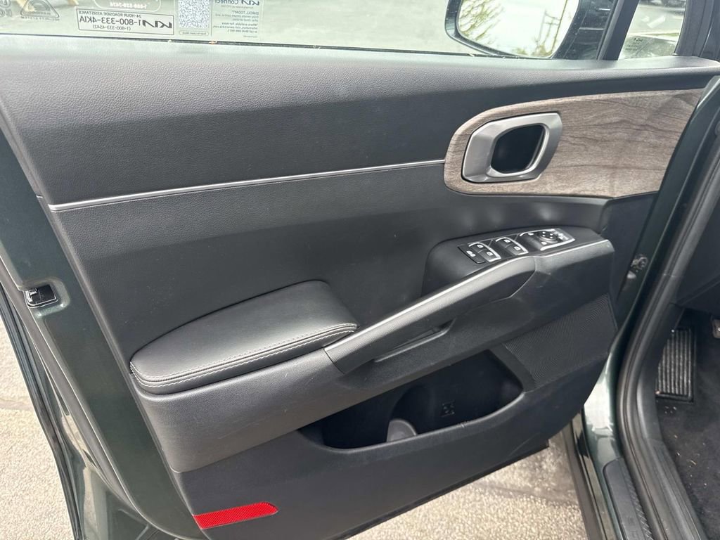Used 2022 Kia Sorento S AWD/4WD image 18