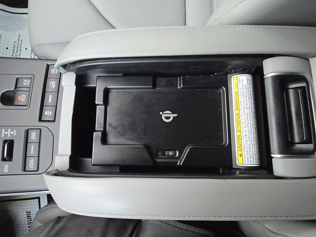 Certified 2021 Toyota Highlander XLE AWD/4WD image 18