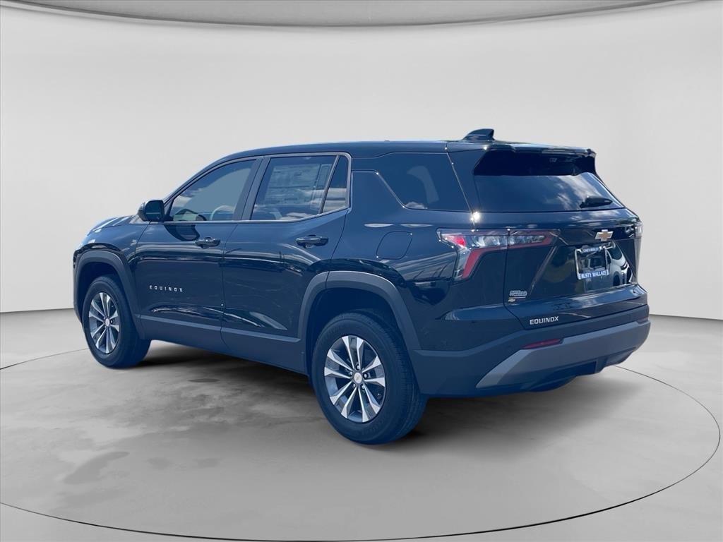 New 2026 Chevrolet Equinox LT w/ Safety and Technology Package FWD image 5