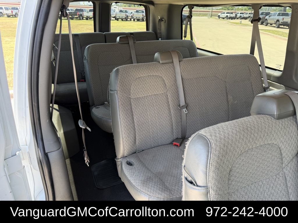Used 2025 GMC Savana 3500 LT w/ LT Preferred Equipment Group RWD image 32