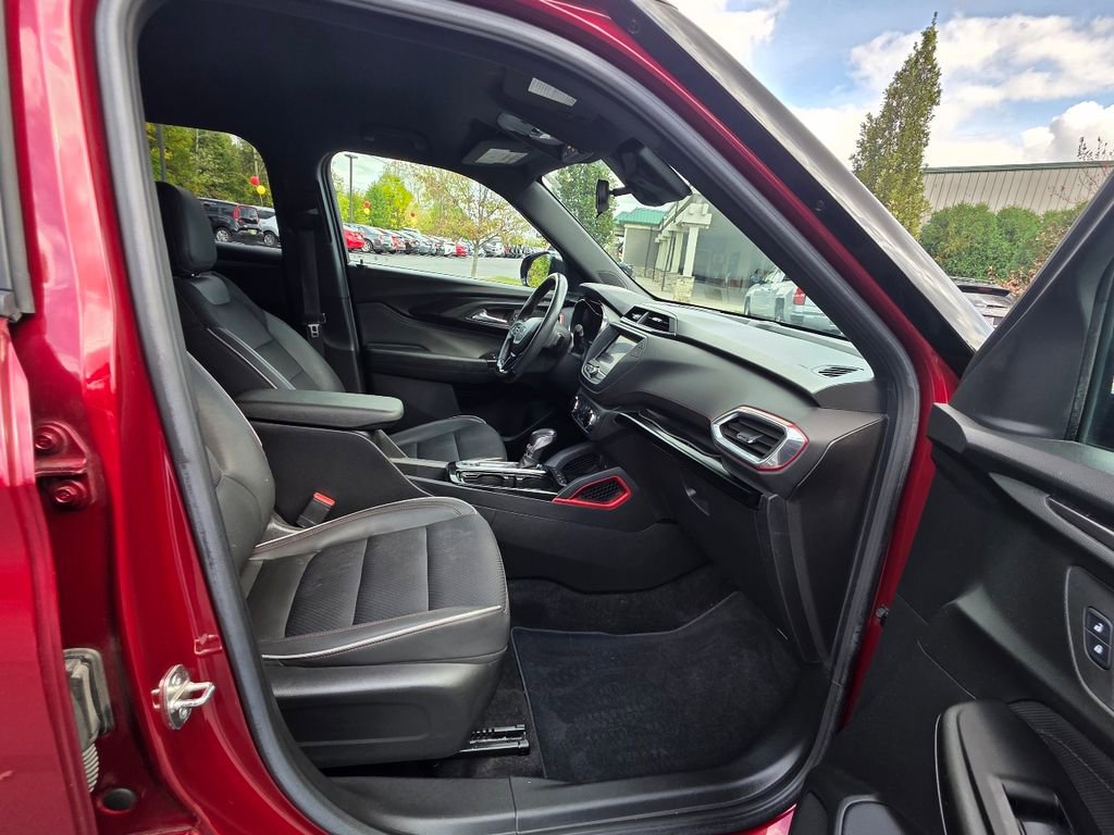 Used 2022 Chevrolet TrailBlazer RS image 42