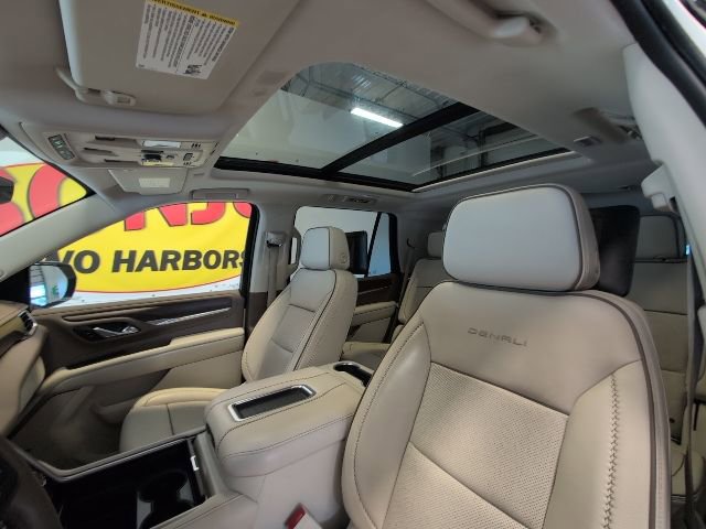 Used 2021 GMC Yukon Denali w/ Denali Premium Package AWD/4WD image 30