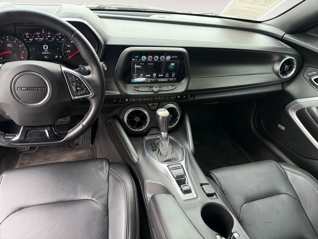 Used 2018 Chevrolet Camaro LT RWD image 10