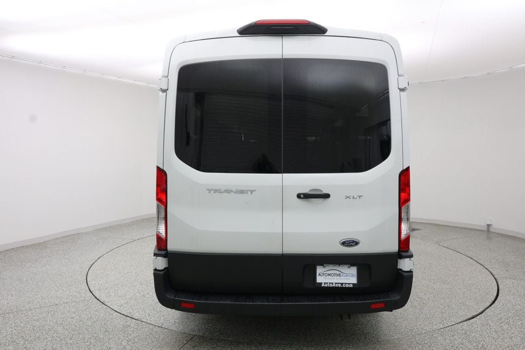 Used 2023 Ford Transit 350 XLT RWD image 4