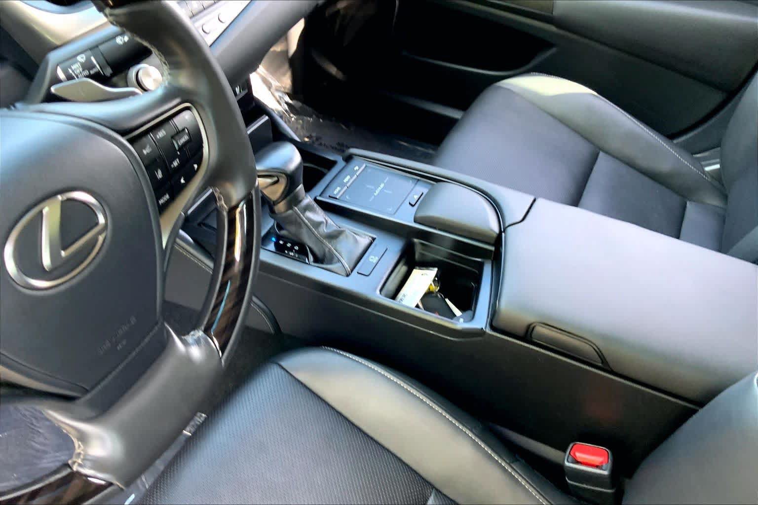 Certified 2021 Lexus ES 350 w/ Premium Package FWD image 17