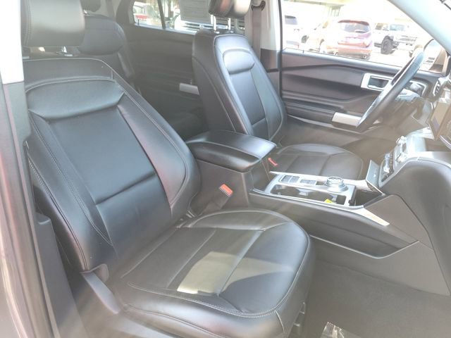 Used 2021 Ford Explorer XLT w/ Equipment Group 202A RWD image 23