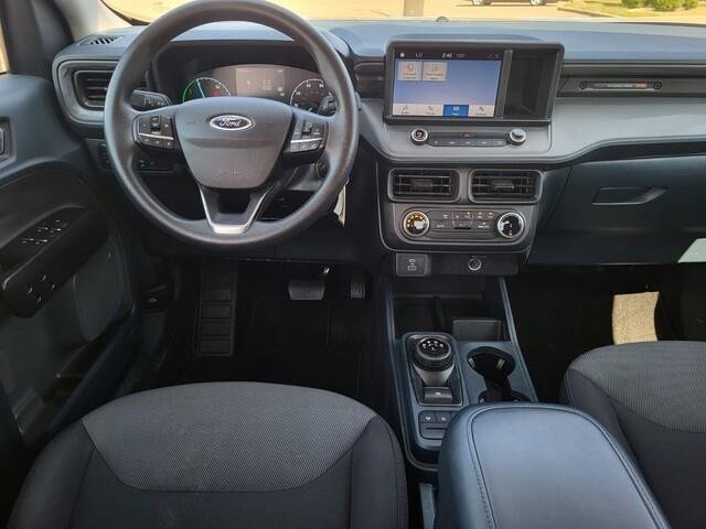 Used 2023 Ford Maverick XL image 24