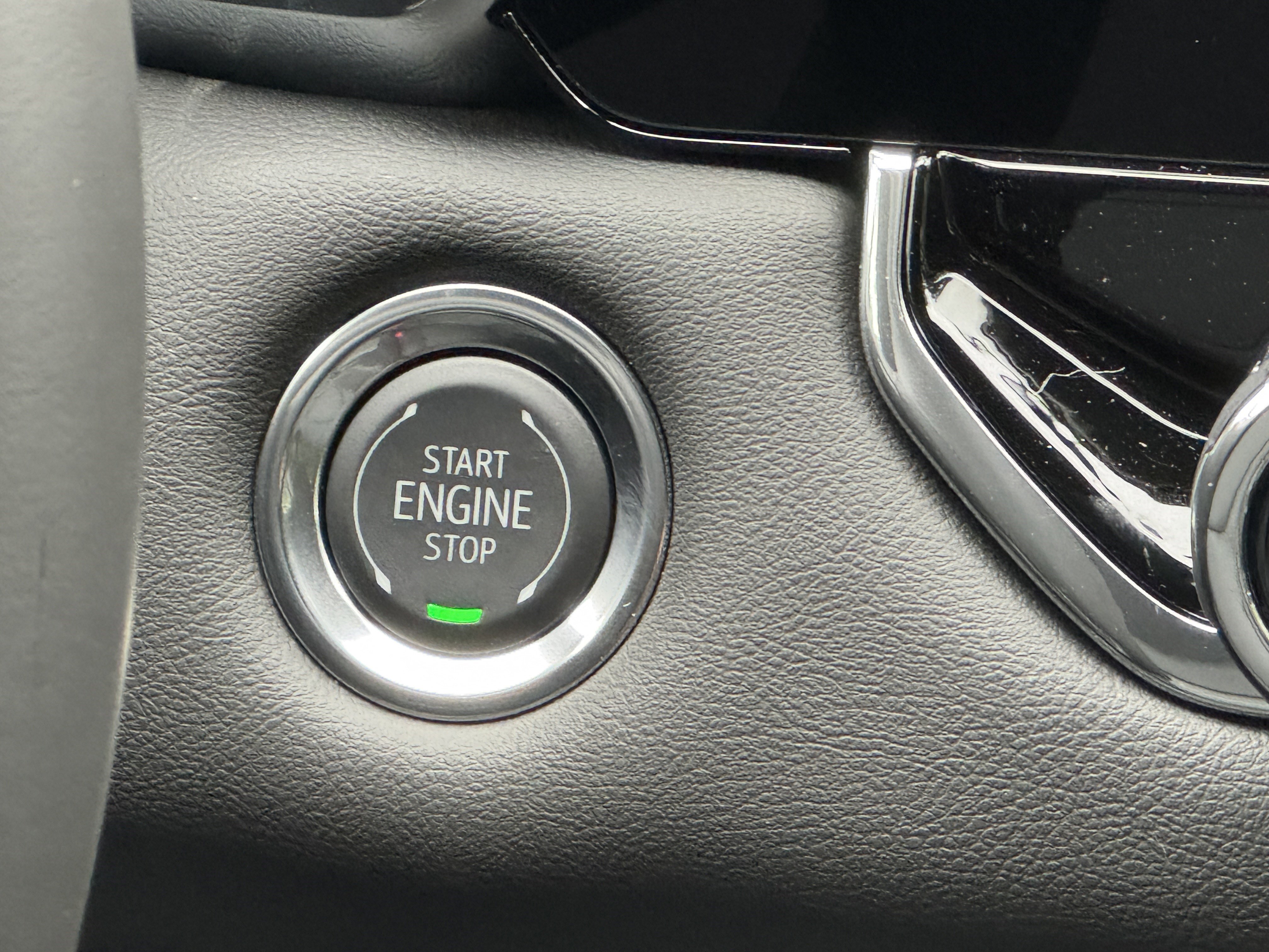 New 2026 GMC Canyon Elevation w/ Convenience Package image 32