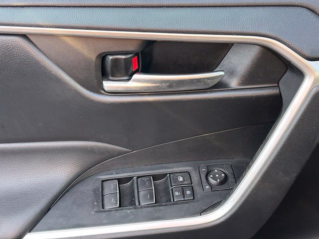 Used 2024 Toyota RAV4 XLE AWD/4WD image 32