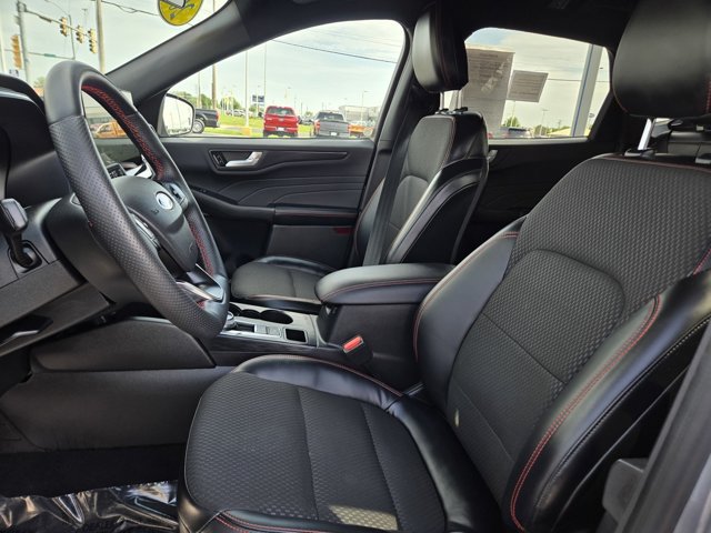 Certified 2023 Ford Escape ST-Line AWD/4WD image 25