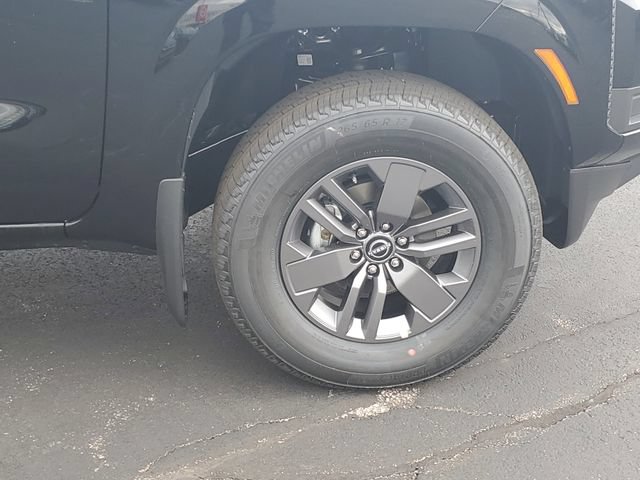 New 2026 Nissan Frontier SV w/ Tow Package AWD/4WD image 9
