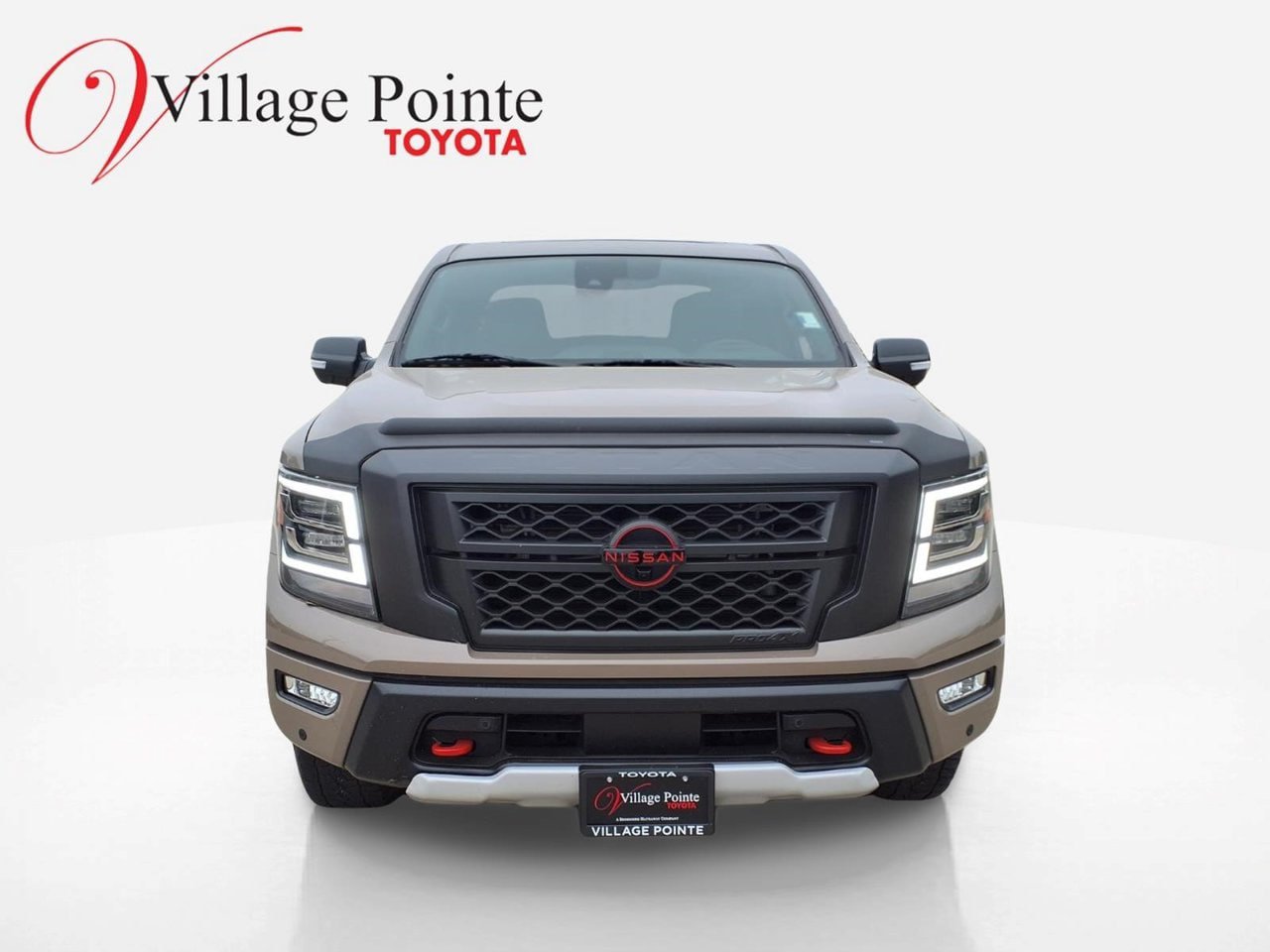 Used 2024 Nissan Titan PRO-4X w/ Pro-4x Convenience Package AWD/4WD image 8