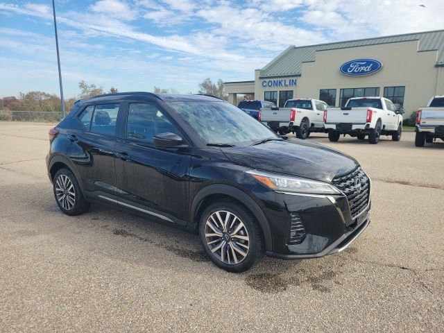Used 2024 Nissan Kicks SR image 18