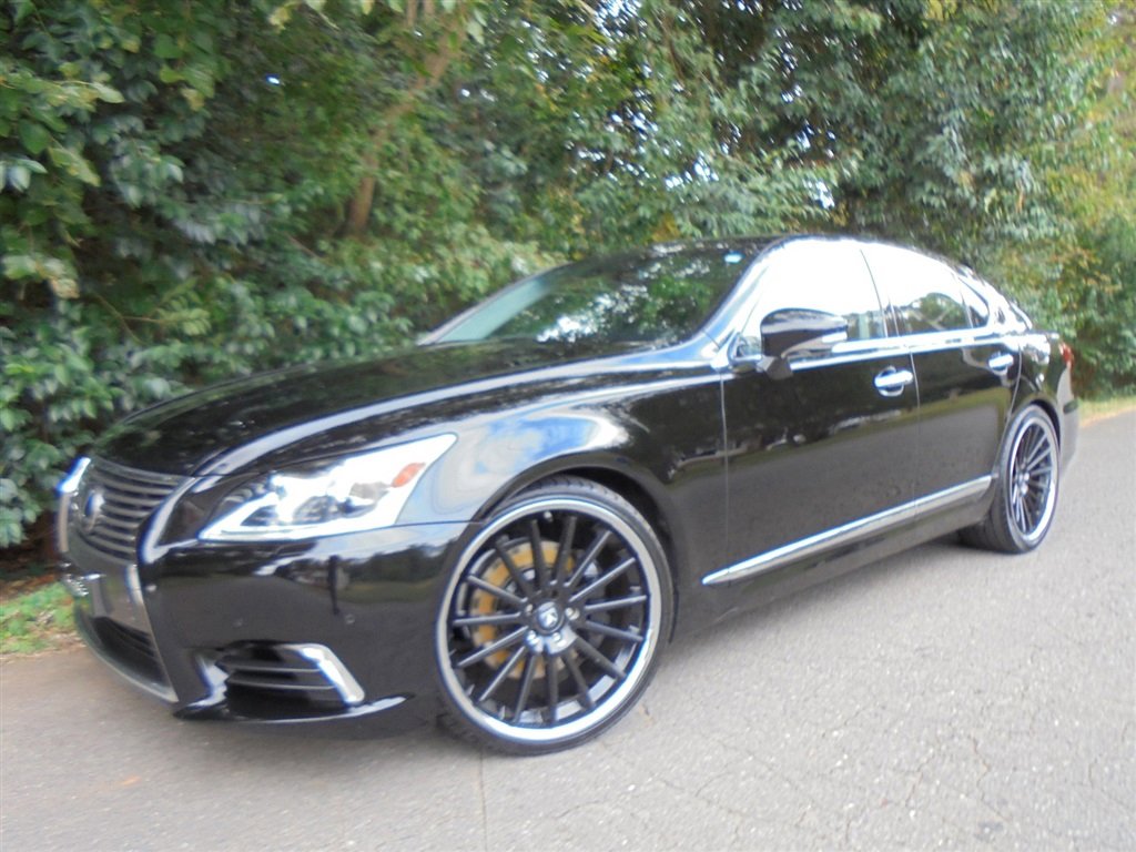 Used 2013 Lexus LS 460 AWD image 2