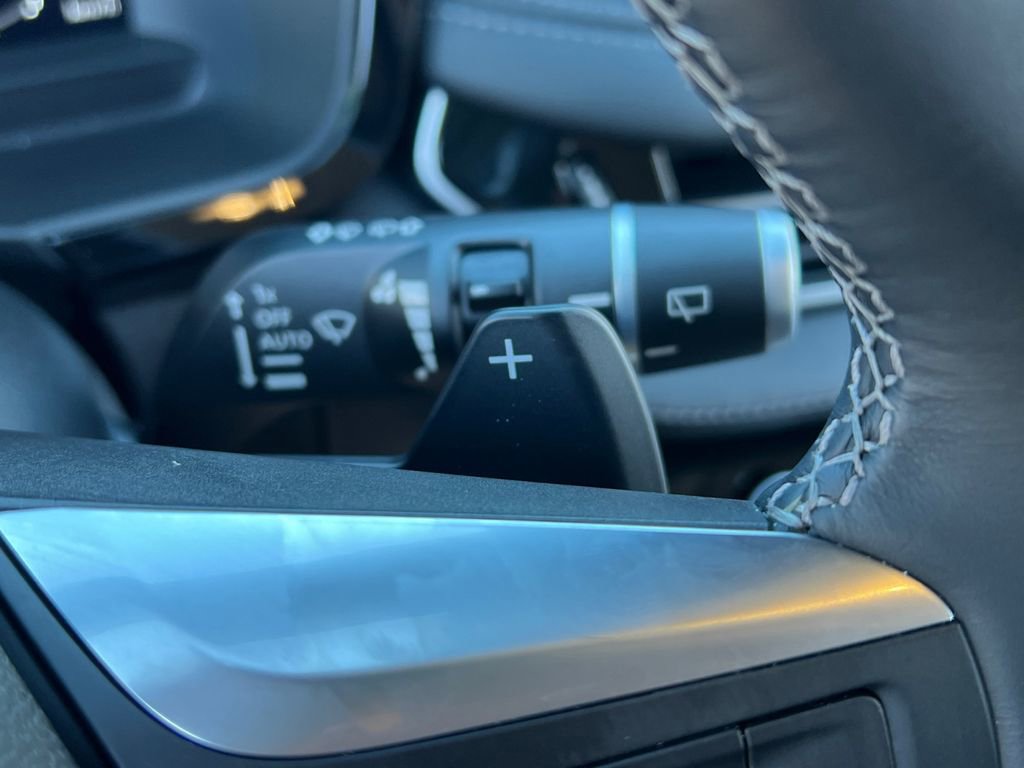 Used 2025 INFINITI QX60 Sensory w/ Cargo Package image 32