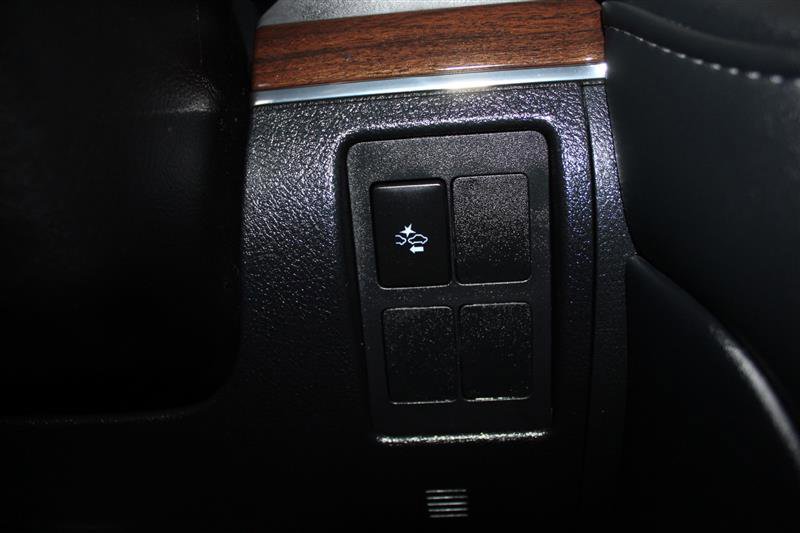 Used 2016 Toyota Land Cruiser AWD/4WD image 29