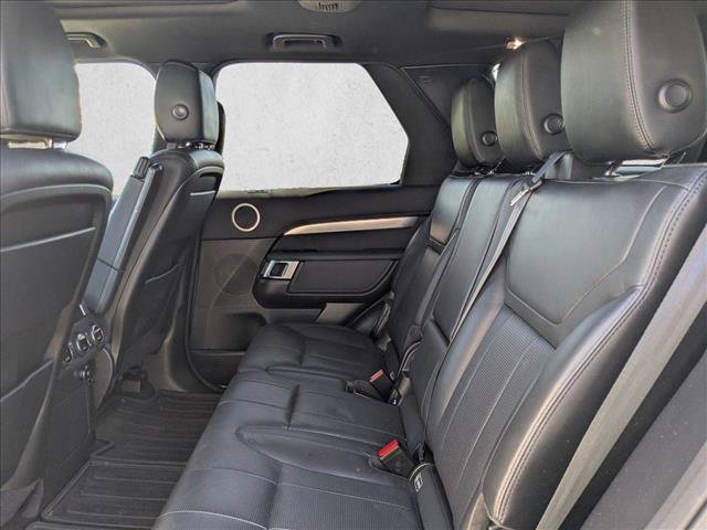 Used 2020 Land Rover Discovery Landmark AWD/4WD image 14