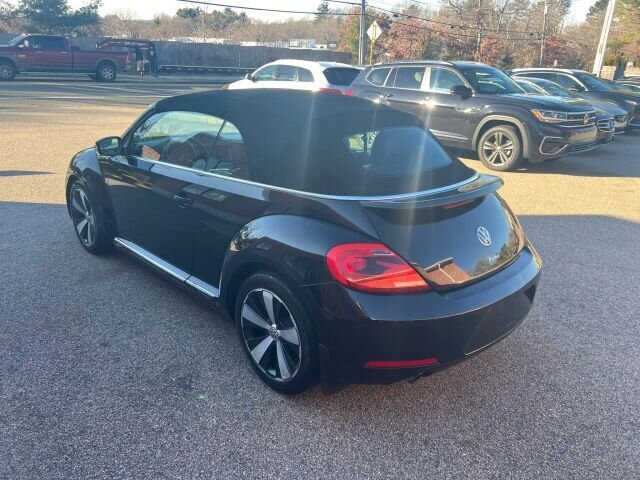 Used 2013 Volkswagen Beetle 2.0T FWD image 3