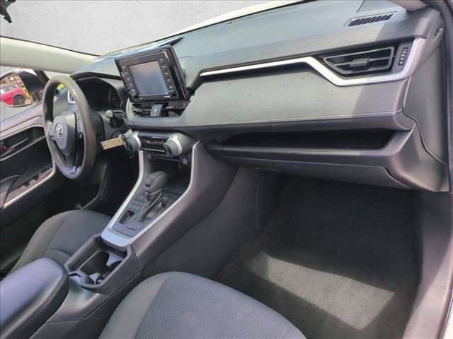 Used 2020 Toyota RAV4 LE w/ All Weather Liner Package AWD/4WD image 20