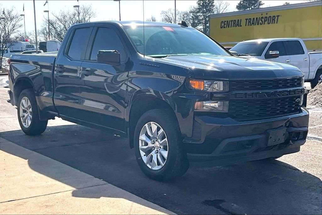 Used 2021 Chevrolet Silverado 1500 Custom w/ LPO, Dark Essentials Package image 1