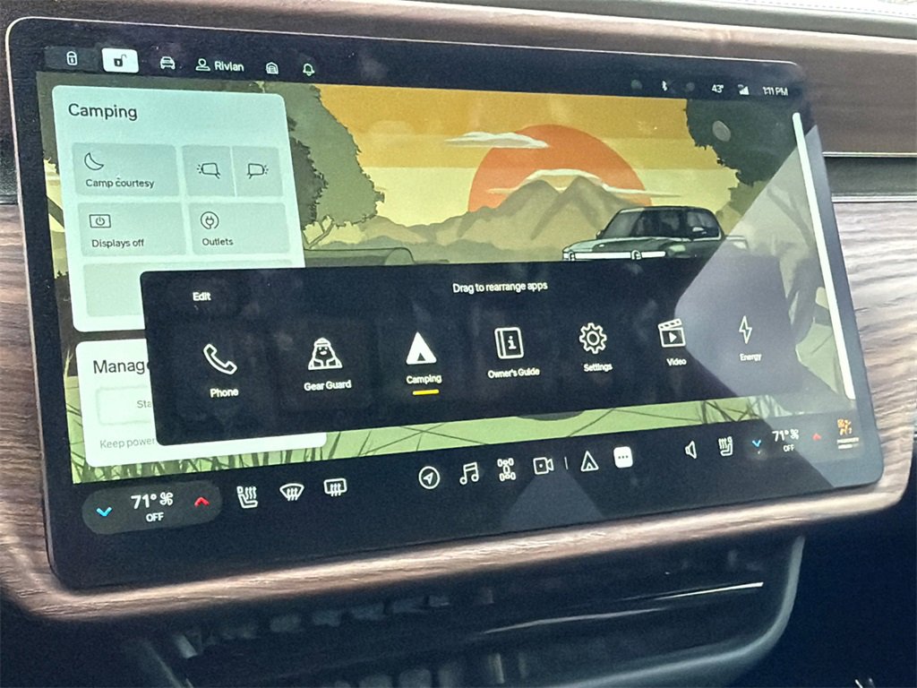 Used 2022 Rivian R1T Adventure image 31