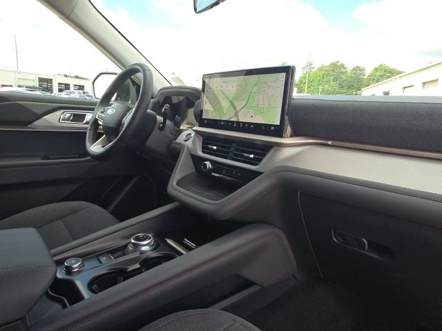 Used 2025 Ford Explorer Active RWD image 22