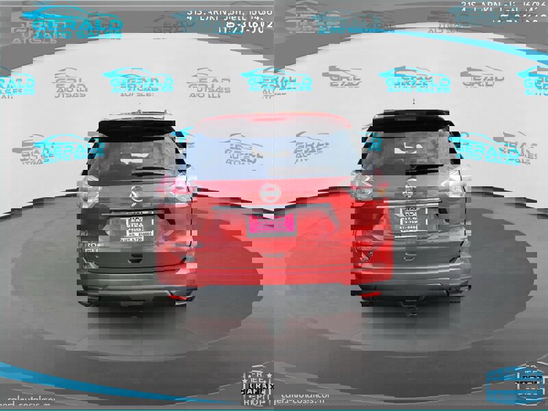 Used 2015 Nissan Rogue S image 4