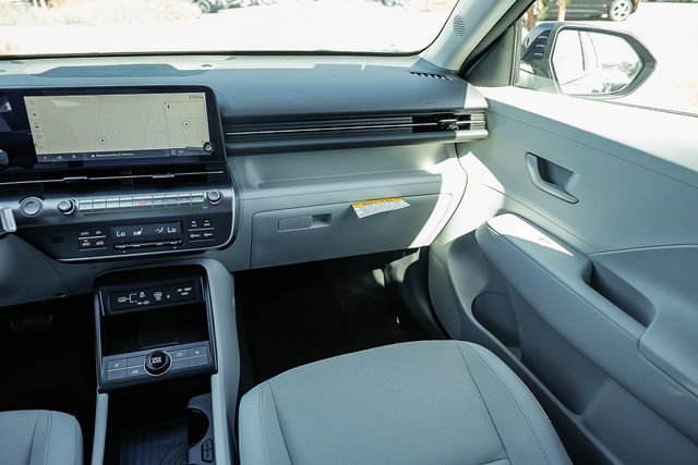 New 2024 Hyundai Kona SEL w/ Convenience Package FWD image 18