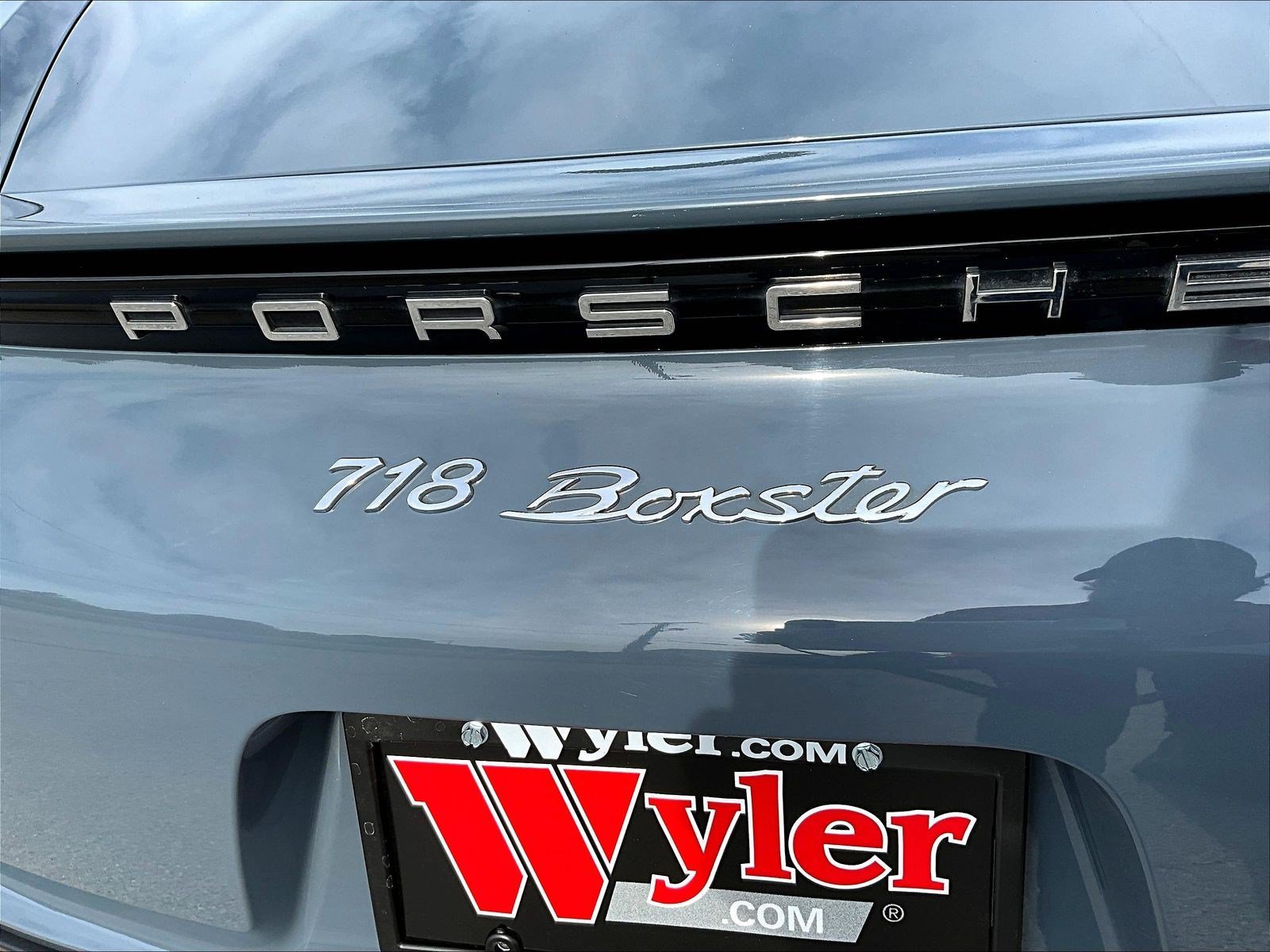 Used 2017 Porsche 718 Boxster RWD image 21