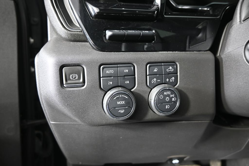 Used 2022 Chevrolet Silverado 1500 ZR2 image 24