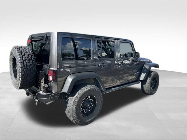 Used 2017 Jeep Wrangler Unlimited Rubicon AWD/4WD image 6