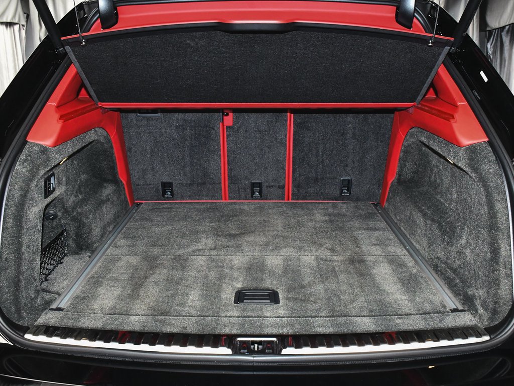 Used 2023 Bentley Bentayga AWD/4WD image 92