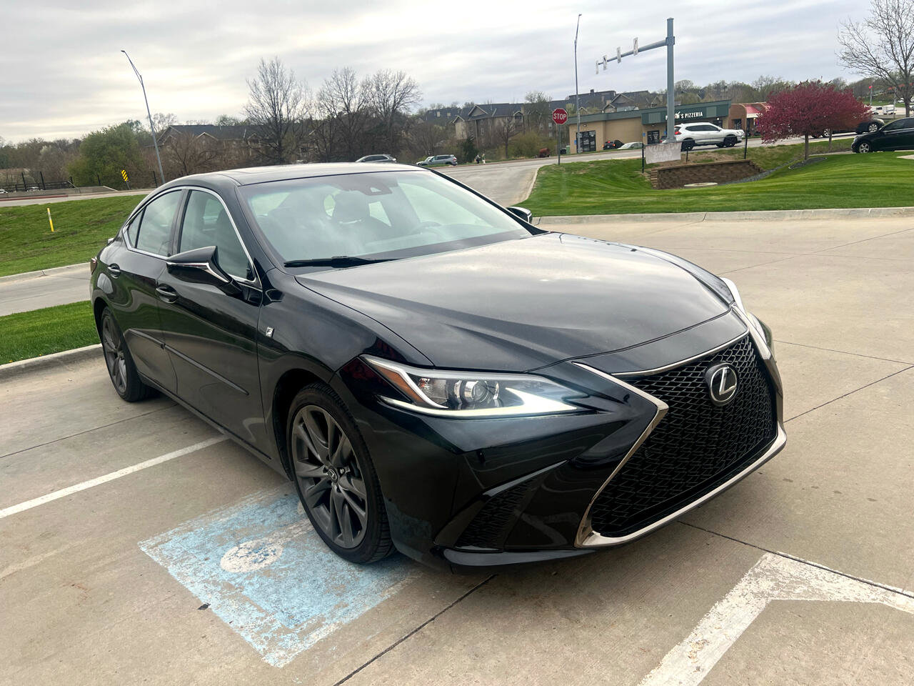 Used 2020 Lexus ES 350 F Sport image 4