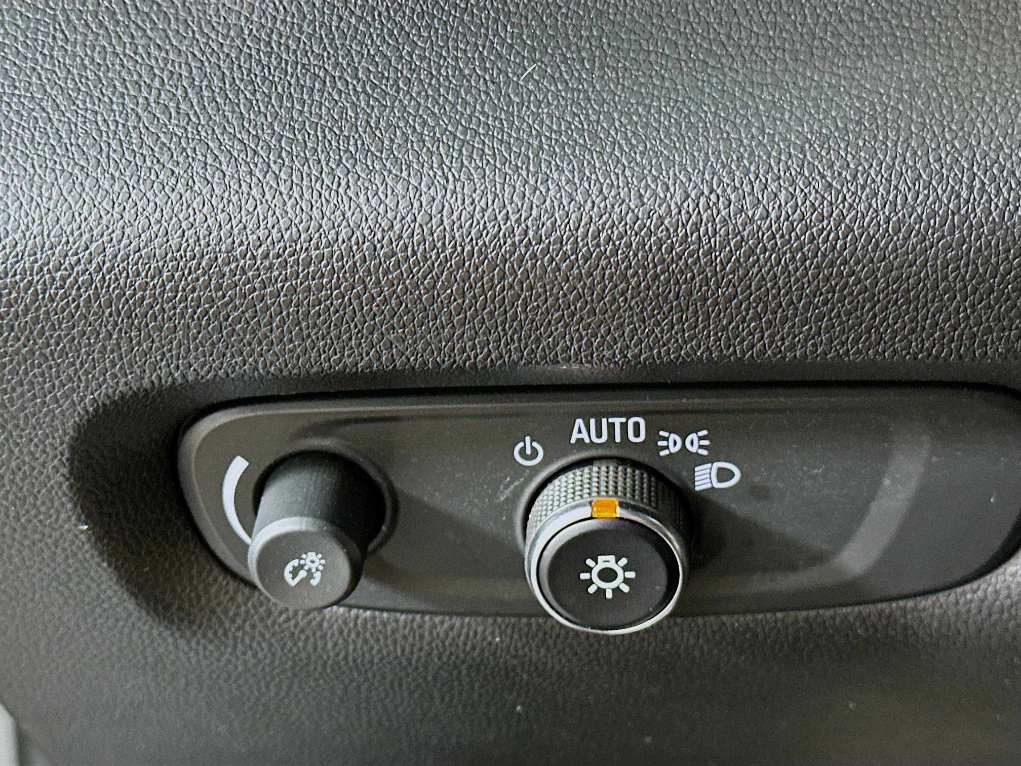 Used 2023 Chevrolet Traverse LS w/ Safety Package FWD image 16