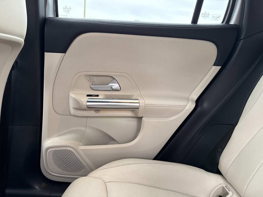 Used 2022 Mercedes-Benz GLA 250 image 16