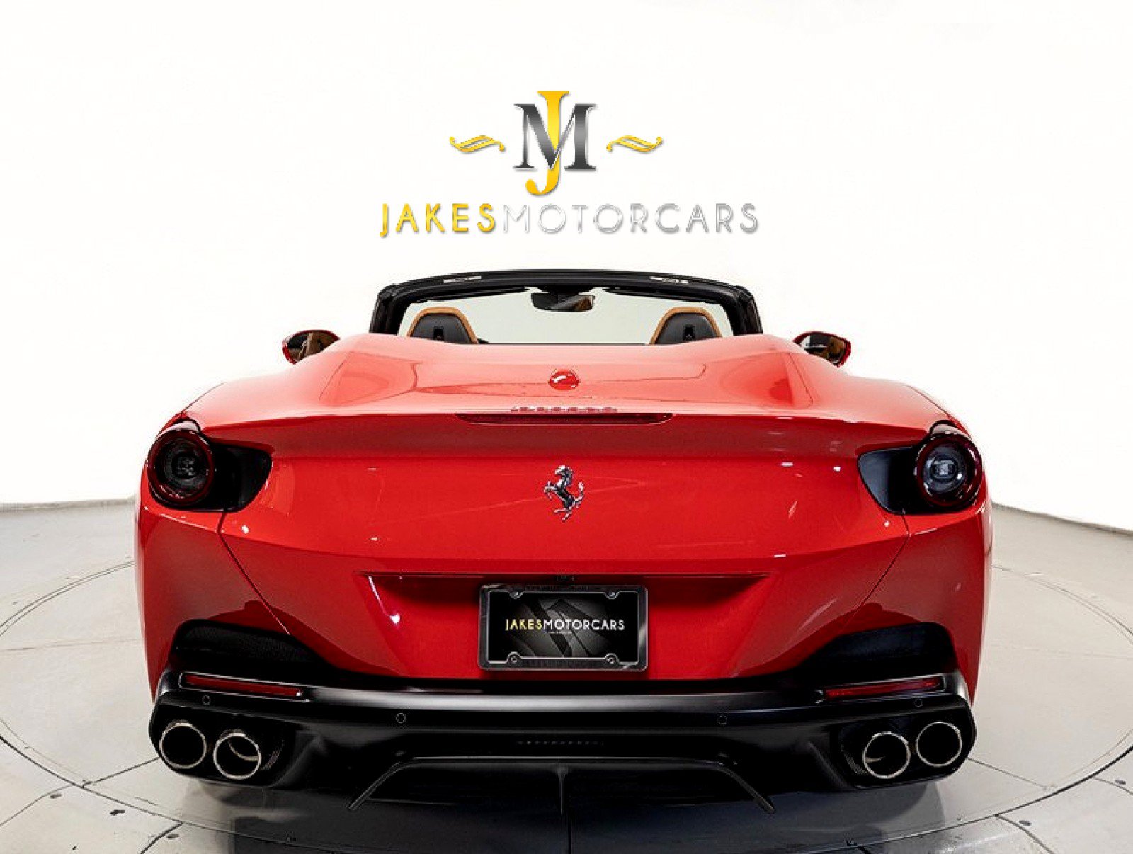Used 2019 Ferrari Portofino RWD image 9