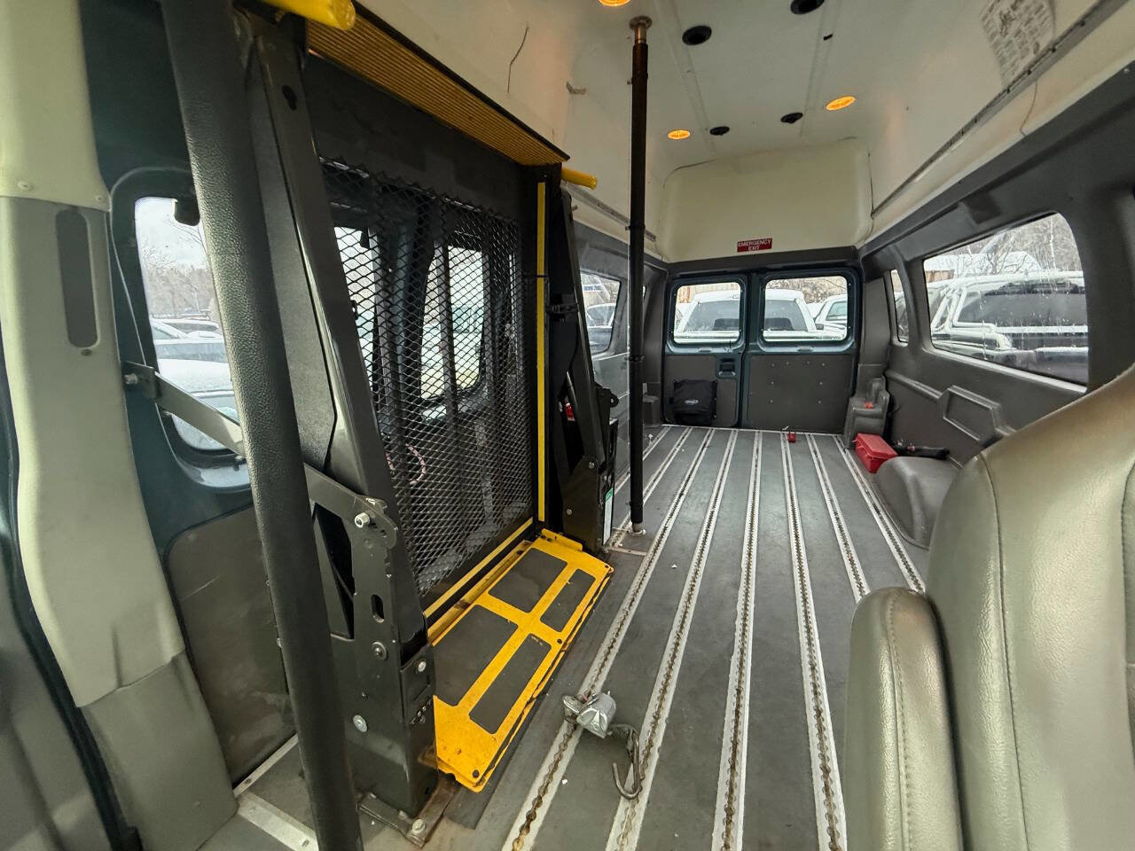 Used 2014 Ford E-350 and Econoline 350 Extended Super Duty w/ Power Group image 18