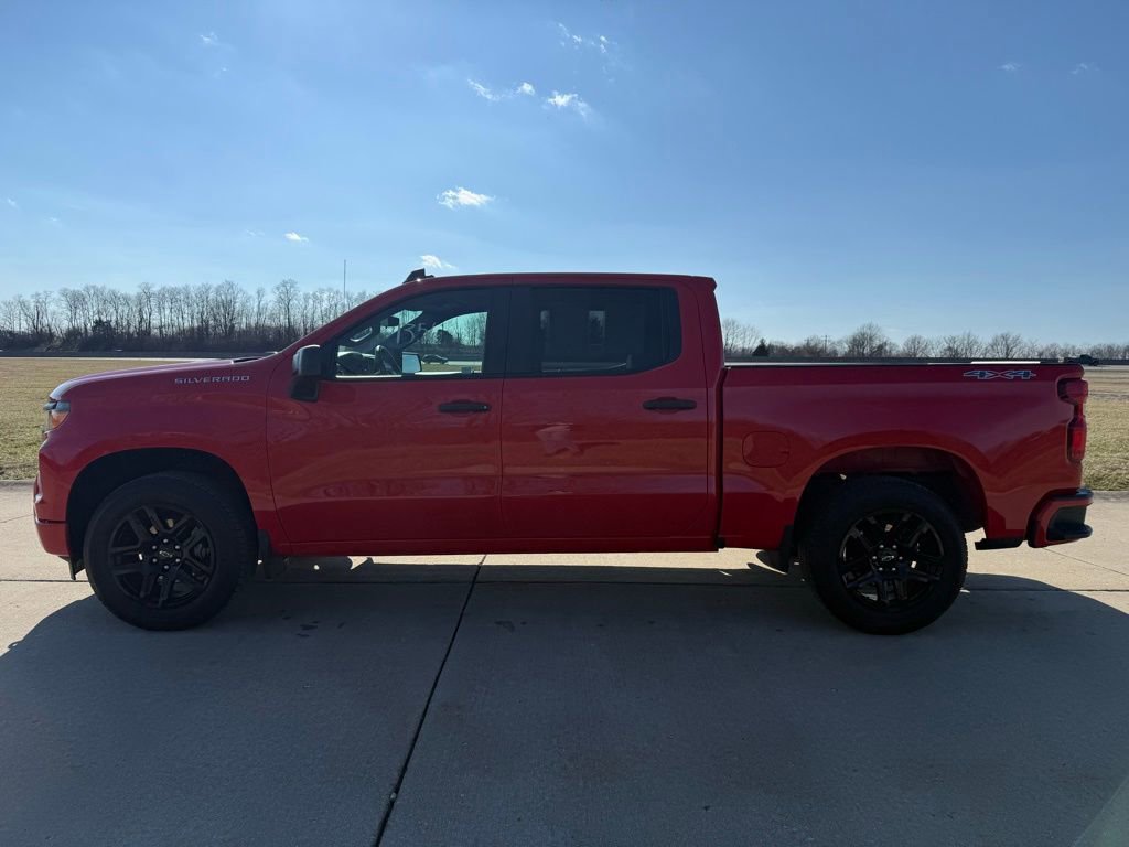 Used 2023 Chevrolet Silverado 1500 Custom image 8