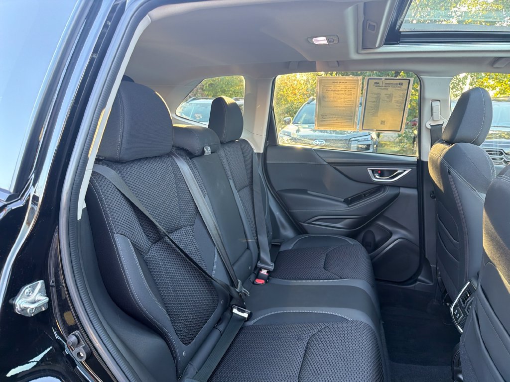 Used 2022 Subaru Forester Premium AWD/4WD image 30