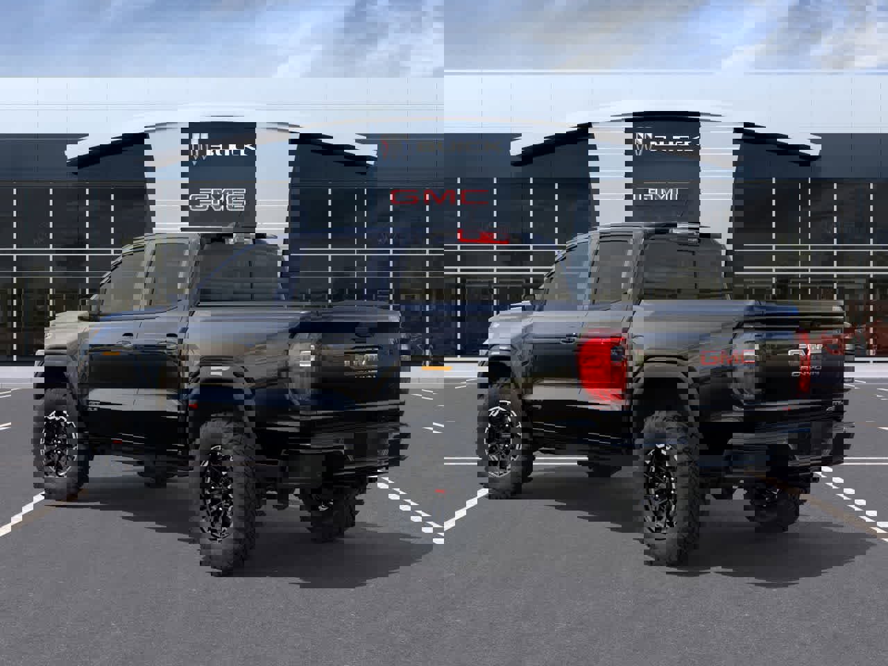 New 2026 GMC Canyon AT4 image 3