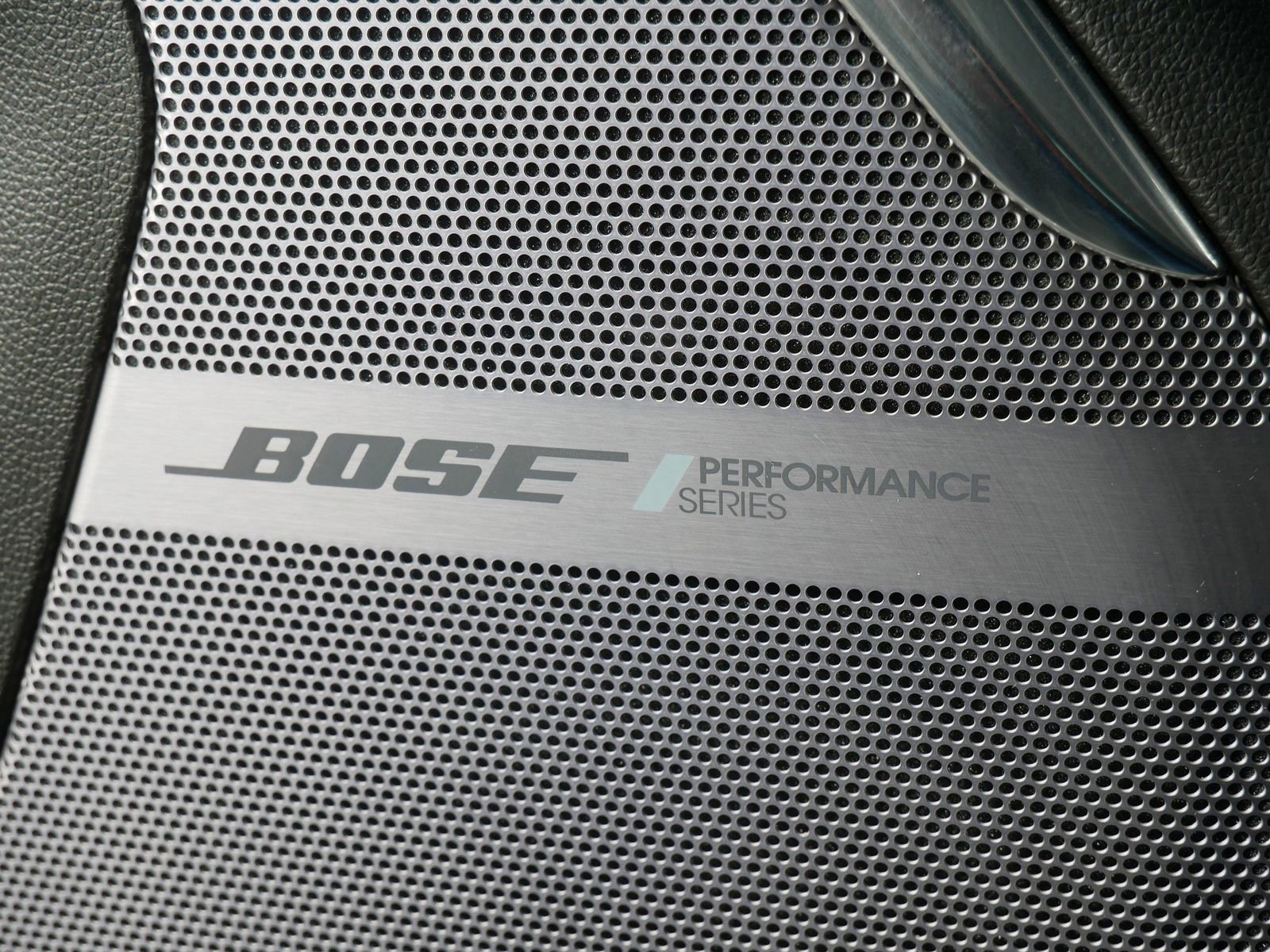 Used 2023 GMC Yukon XL Denali Ultimate image 34