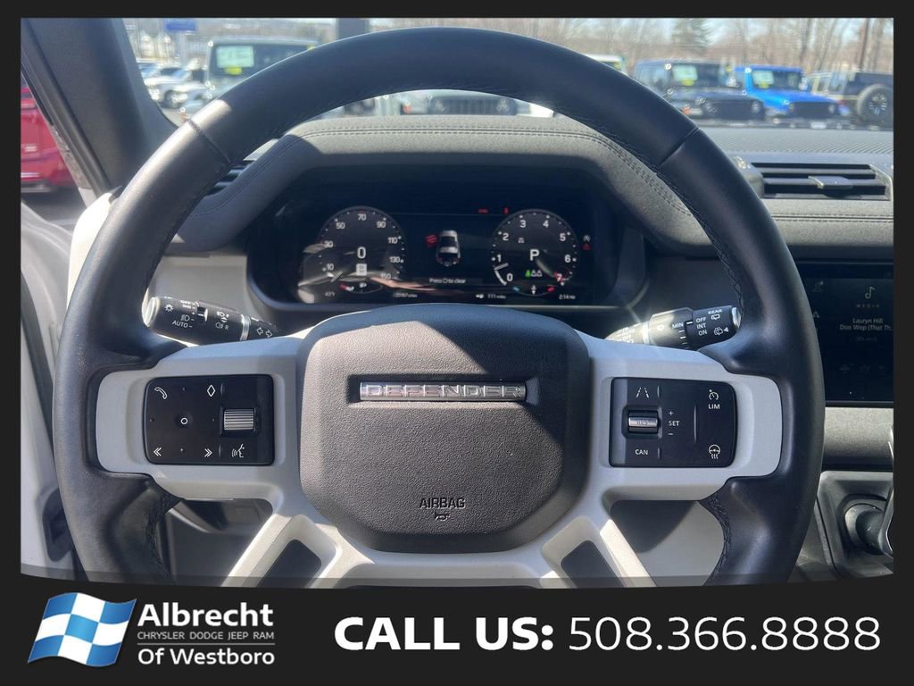 Used 2023 Land Rover Defender 90 SE AWD/4WD image 22