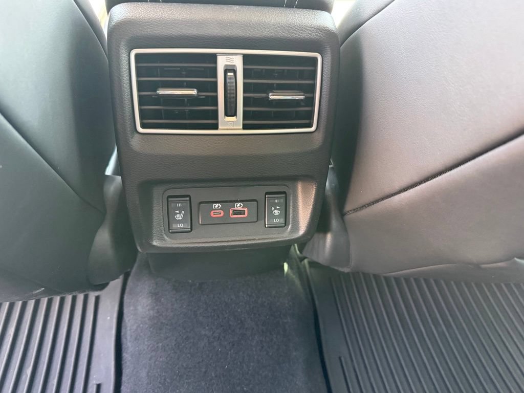 Certified 2023 Nissan Maxima Platinum w/ Sport Mat Group FWD image 13
