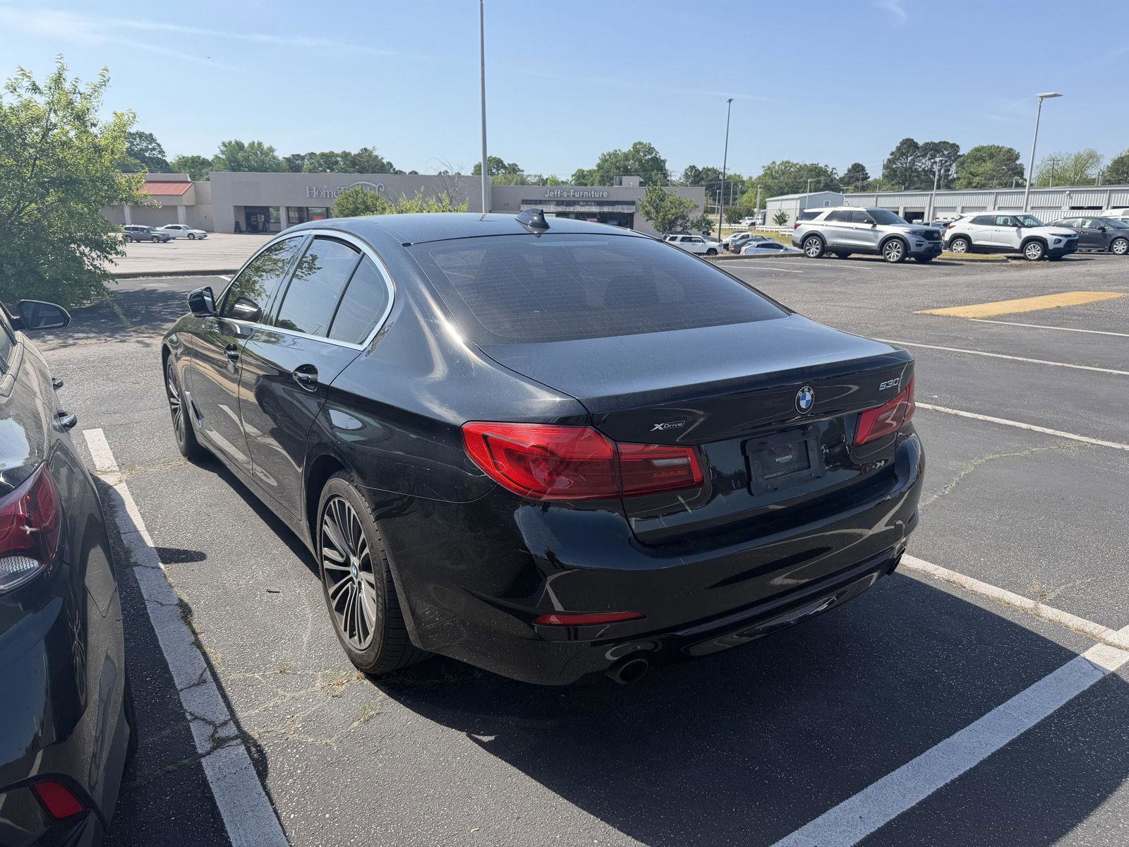Used 2020 BMW 530i xDrive w/ Convenience Package image 3