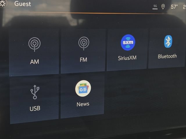 New 2026 Chevrolet Equinox LT w/ Midnight Edition FWD image 5